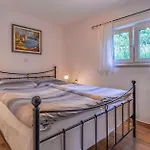 Pepi House * Peroj