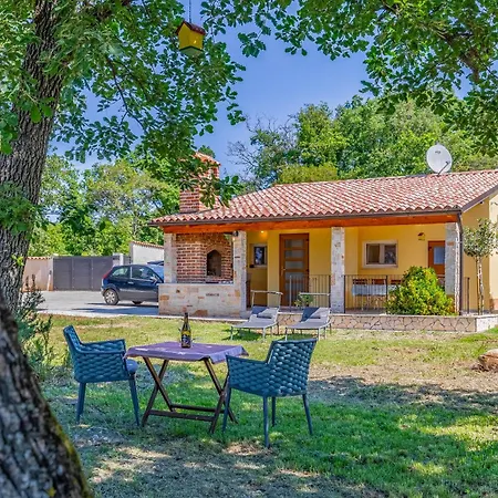 Pepi House Ferienhaus